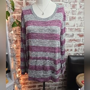 GVC womens sweater sz large